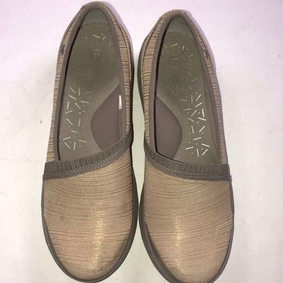 BZEES WOMEN SHOES SIZE 10B - Picture 9 of 11